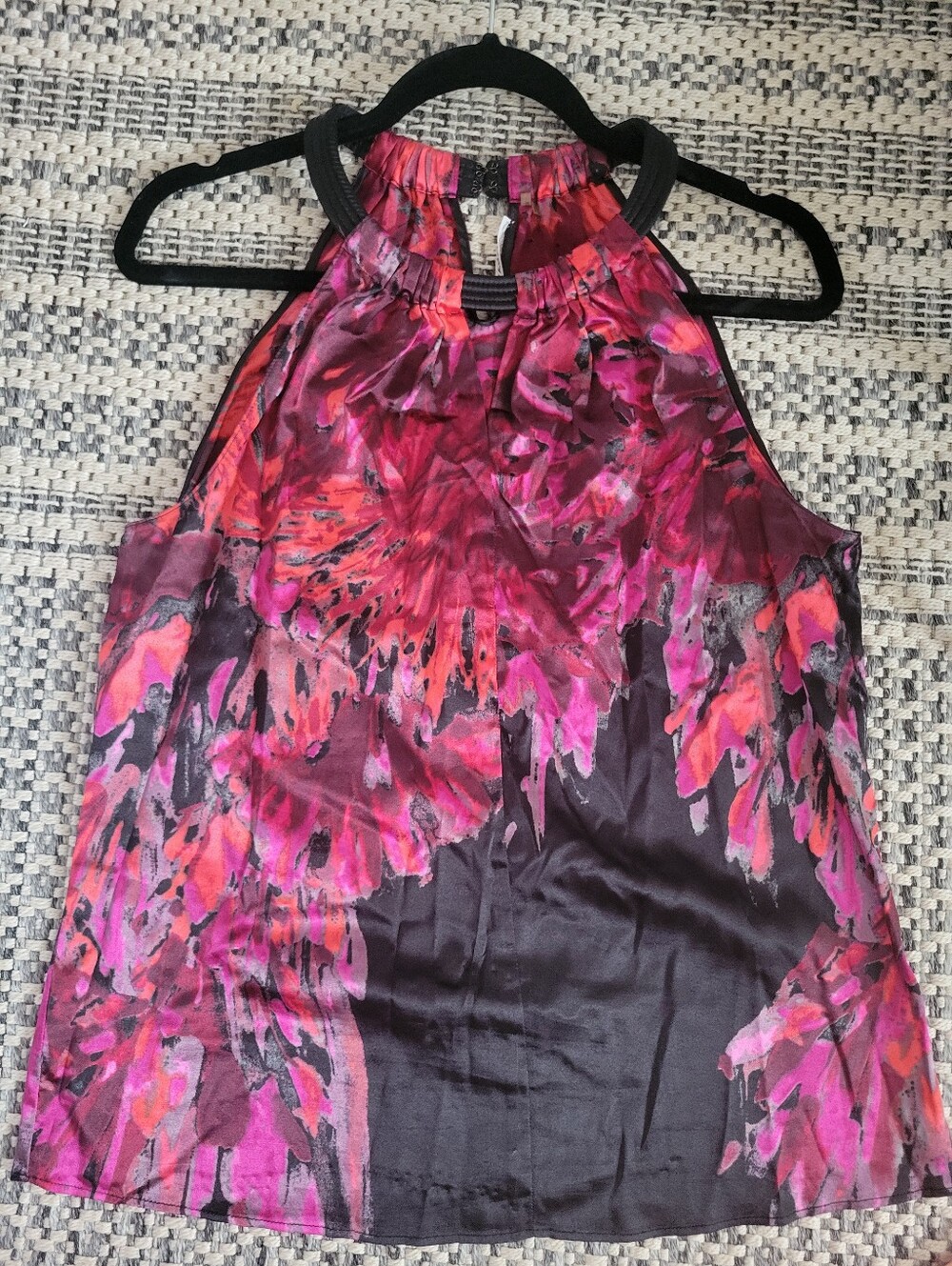 Tahari Pink Multi Halter Neck Top